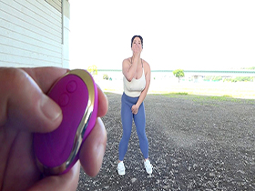 アプリでジョギング友達になった汗だくノーブラ乳首ポッチで無意識に誘惑してくる無邪気系爆乳女子大生 千秋(H-cup)　サンプル画像10